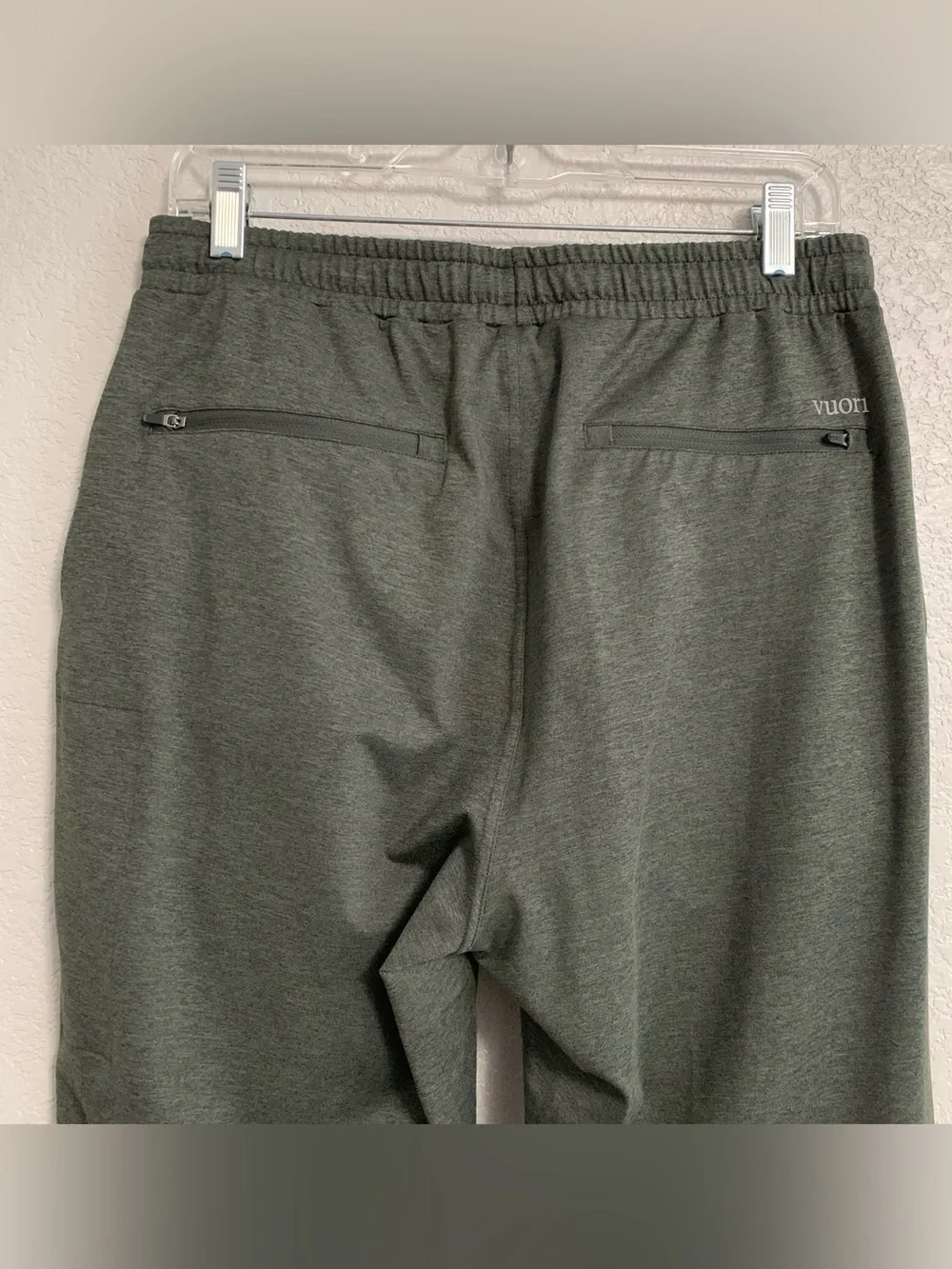 Vuori Sunday Performance Jogger Pants Mens M 28” Drawstring Active Gym V416 - Picture 5 of 9